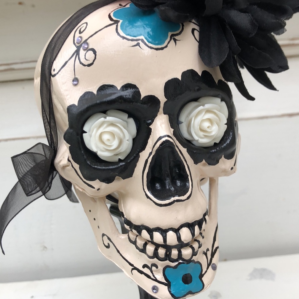 Día de los Muertos - Picture 2 of 4